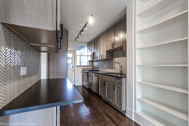 2608 W Montrose Ave unit 3, Chicago, IL 60618 - photo 4