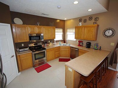 2841 Big Cone Ct, Whiteland, IN 46184 - photo 4