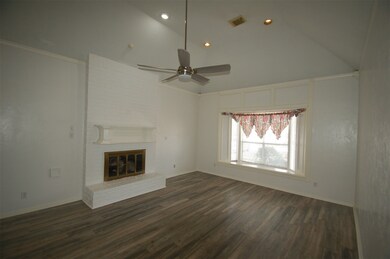 4010 Cypress Grove Ln, Houston, TX 77088 - photo 4