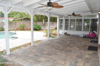 7007 Holiday Hill Ct, Jacksonville, FL 32216 - photo 3