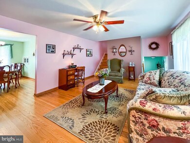 191 Fletcher Dr, Morrisville, PA 19067 - photo 5