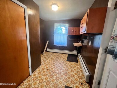 1635 Main Rd, Stamford, VT 05352 - photo 6