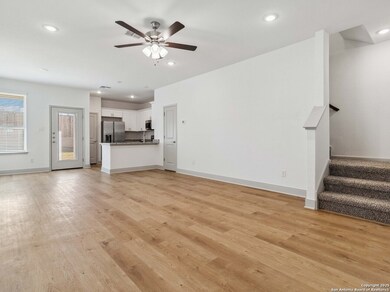 10207 Tulipwood Run unit 101, San Antonio, TX 78252 - photo 2