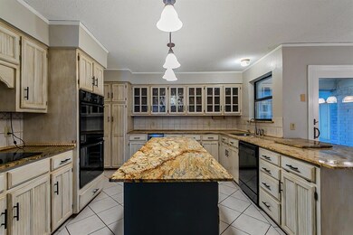 1816 Glenbrook Ct, Bedford, TX 76021 - photo 4