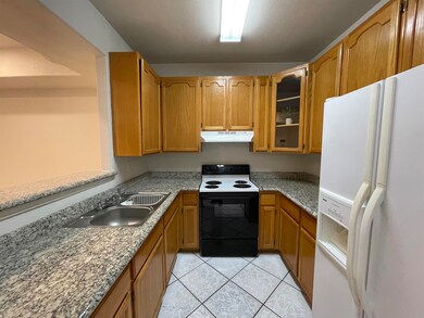 1000 Ranchway Dr unit 42, Laredo, TX 78045 - photo 6