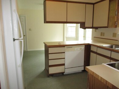 301 Audubon Dr, Jacksonville, NC 28546 - photo 7