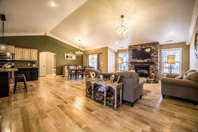 225 Century, Poplar Bluff, MO 63901 - photo 3