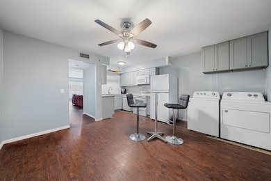 8216 Fondren Rd unit 8216, Houston, TX 77074 - photo 2