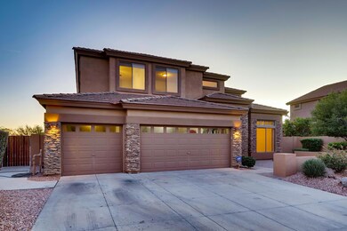 7957 East Sugarloaf Circle-large-002-002