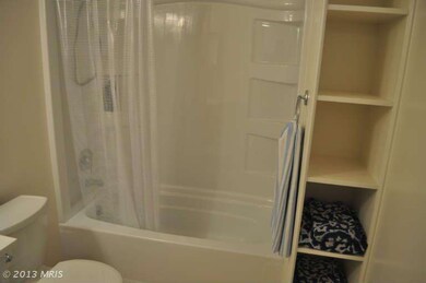 11408 Brandy Hall Ln, North Potomac, MD 20878 - photo 4