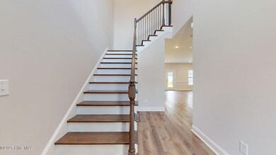 4-web-or-mls-1400-Dorset-Dr-Greenville-N