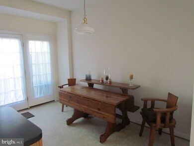 12485 Selkirk Cir, Bristow, VA 20136 - photo 4