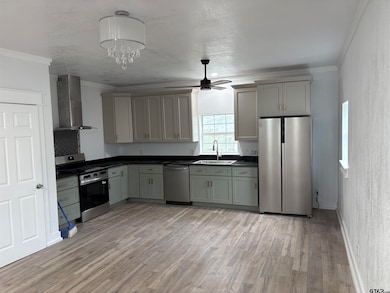 104 S Carolina St, Troup, TX 75789 - photo 3