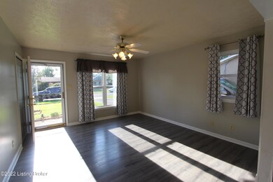 7913 Grenelle Dr, Louisville, KY 40228 - photo 7