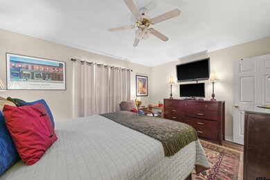 417 Amberwood Cir, Tyler, TX 75701 - photo 5