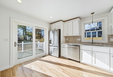 14 Ravenswood Ave, Providence, RI 02908 - photo 5