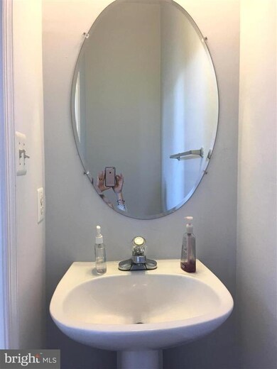 1952 Glenroths Dr, Abingdon, MD 21009 - photo 5