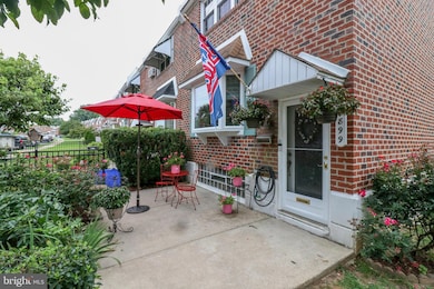 2899 Tremont St, Philadelphia, PA 19136 - photo 2