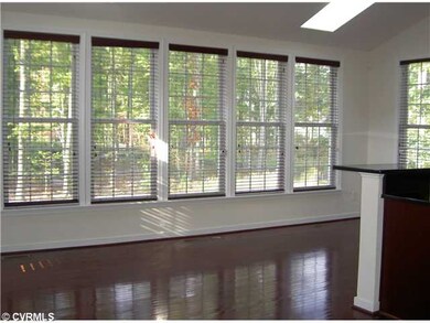 Interior Space/Layout - Morning room off kitchen i