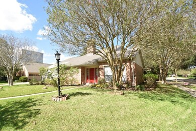 10302 Briar Dr, Houston, TX 77042 - photo 4