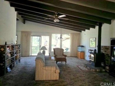 Living Rm
