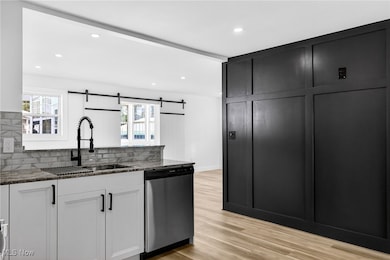 19524 Maple Heights Blvd, Maple Heights, OH 44137 - photo 6