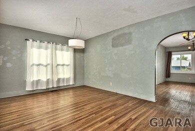 Spacious Living Room