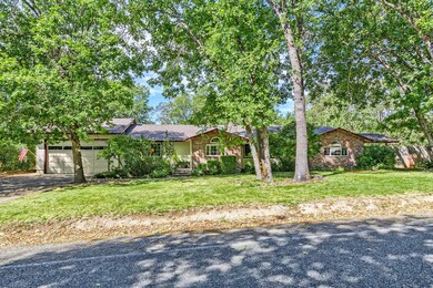 304 Lathrop Ln, Grants Pass, OR 97526 - photo 2