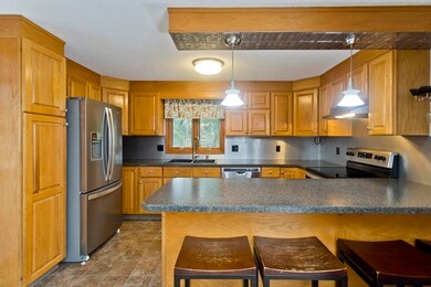 7 Cloud St, Enfield, CT 06082 - photo 4