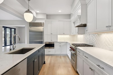 222 Ferndale Rd S unit 203, Wayzata, MN 55391 - photo 6