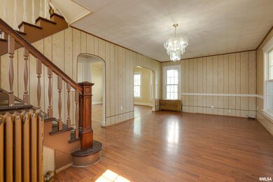 618 W 17th St, Davenport, IA 52803 - photo 3