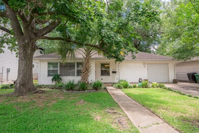 1337 Martin St, Houston, TX 77018 - photo 2
