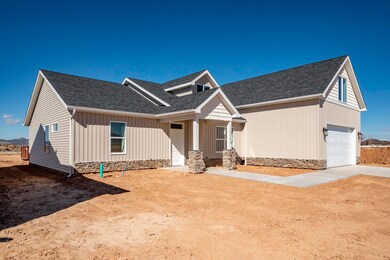 1147 N Yucca-11