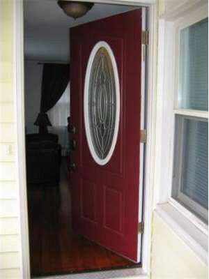 190 Lexington St, Springfield, MA 01104 - photo 2