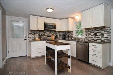 40 Randolph Ave, Attleboro, MA 02703 - photo 4