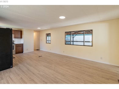 Kitchen/Living Room