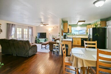 415 Nugget Dr, Rogue River, OR 97537 - photo 7