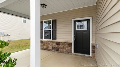 160 Chatfield Dr, Raeford, NC 28376 - photo 4