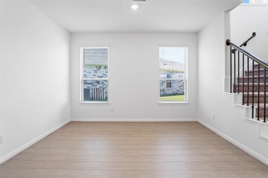 1403 Grand Olympia Dr, Fresno, TX 77545 - photo 4