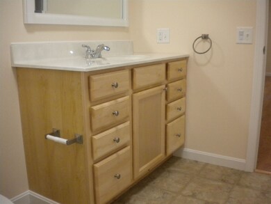 2 Elizabeth St unit 19, Saint Albans City, VT 05478 - photo 7