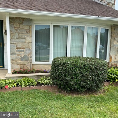 445 Prince St, Littlestown, PA 17340 - photo 3