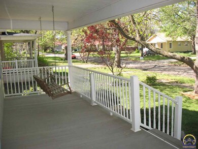 1520 SW High Ave, Topeka, KS 66604 - photo 2