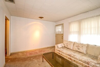 46 Larch St, Port Reading, NJ 07064 - photo 5