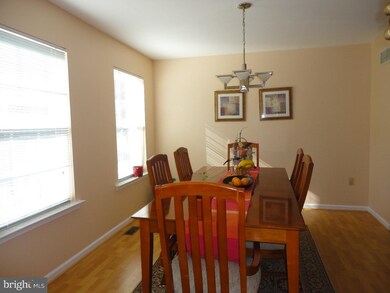 288 E Flagstone Dr, Newark, DE 19702 - photo 3