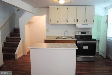 327 Jefferson St unit 1, Hagerstown, MD 21740 - photo 2