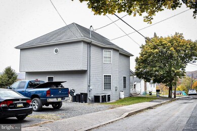 923 N Lombard St, Shamokin, PA 17872 - photo 6