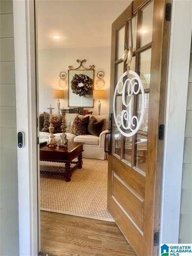 702 Broadway St, Birmingham, AL 35209 - photo 5