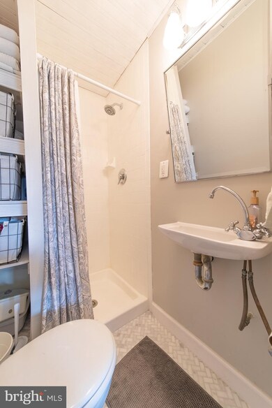 1114 Riverside Ave, Baltimore, MD 21230 - photo 5