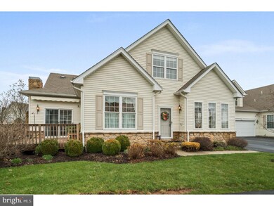 1076 Bordeaux Ln, Pennsburg, PA 18073 - photo 2