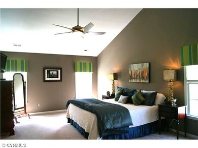 Master Bedroom - Impressive master bedroom with va